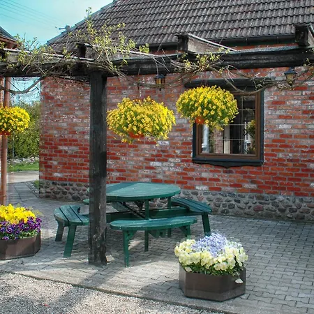 Dom wakacyjny Stylish House In The Countryside 5 Km From The Sea *