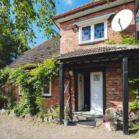 Dom wakacyjny Stylish House In The Countryside 5 Km From The Sea *